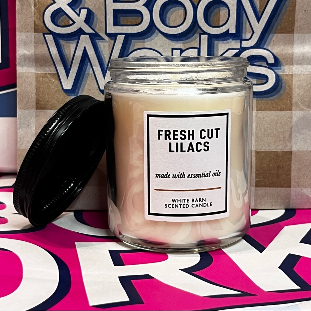 Fresh Cut Lilacs bath & body works single wick candle (bundle for a discount)
